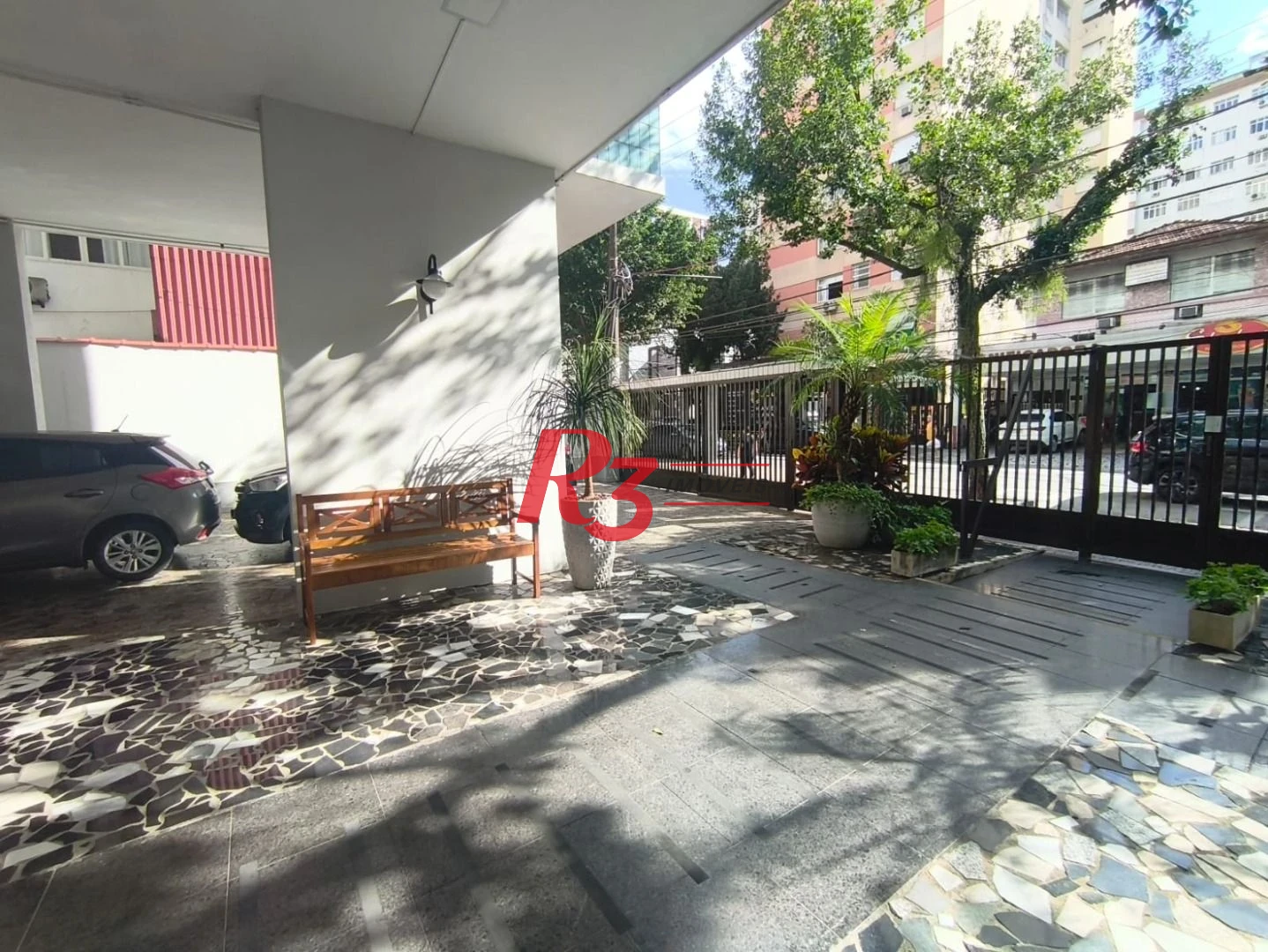 Apartamento com 2 dormitórios para alugar, 74 m² por R$ 4.400,00/mês - Pompéia - Santos/SP