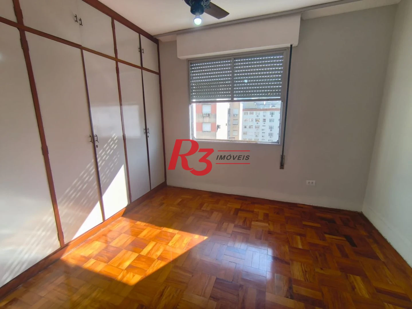 Apartamento com 2 dormitórios para alugar, 74 m² por R$ 4.400,00/mês - Pompéia - Santos/SP