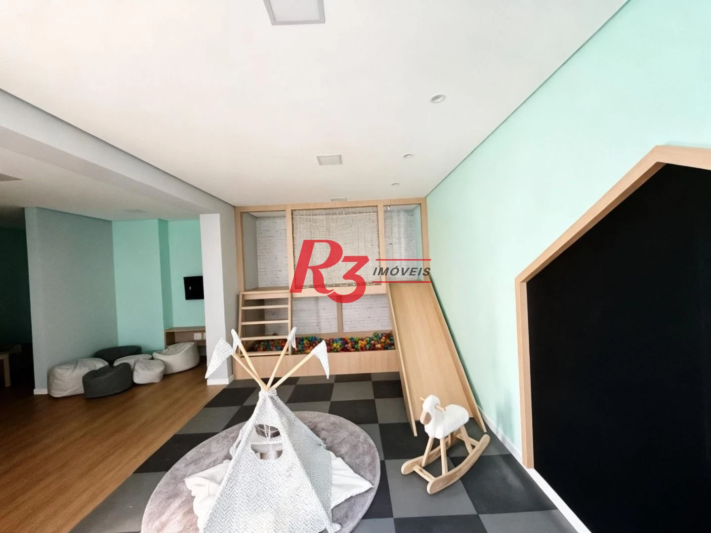 Apartamento com 2 dormitórios à venda, 43 m² por R$ 382.000,00 - Jabaquara - Santos/SP