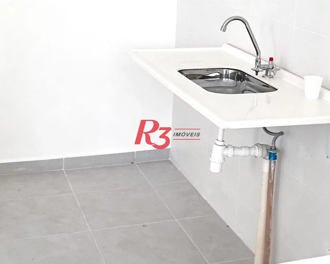 Apartamento com 2 dormitórios à venda, 43 m² por R$ 382.000,00 - Jabaquara - Santos/SP