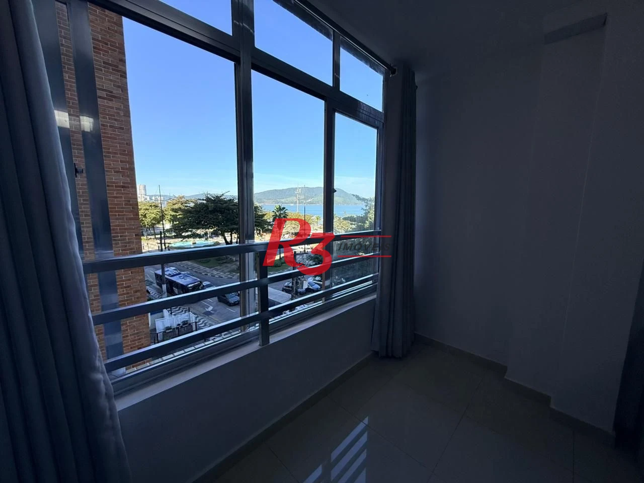 Apartamento com 2 dormitórios à venda, 96 m² por R$ 900.000,00 - Embaré - Santos/SP