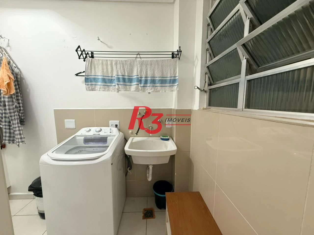 Apartamento com 2 dormitórios à venda, 96 m² por R$ 900.000,00 - Embaré - Santos/SP