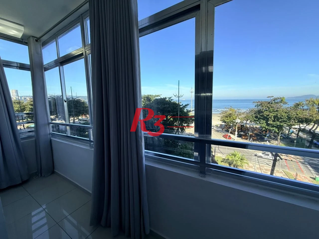 Apartamento com 2 dormitórios à venda, 96 m² por R$ 900.000,00 - Embaré - Santos/SP