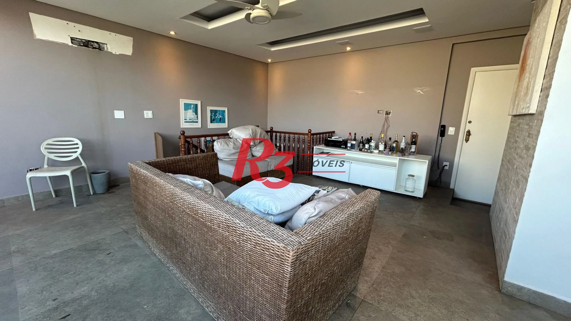 Cobertura com 3 dormitórios à venda, 275 m² por R$ 1.600.000,00 - Embaré - Santos/SP