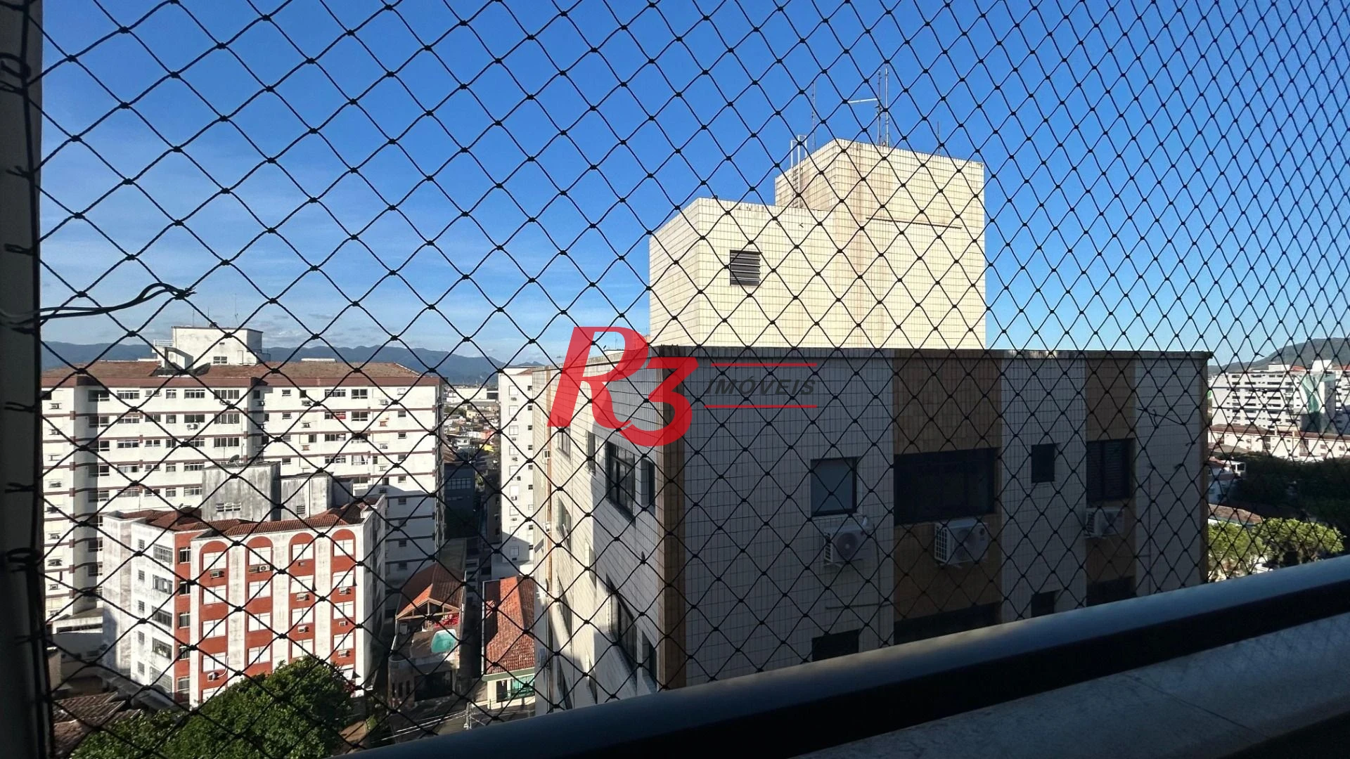 Cobertura com 3 dormitórios à venda, 275 m² por R$ 1.600.000,00 - Embaré - Santos/SP
