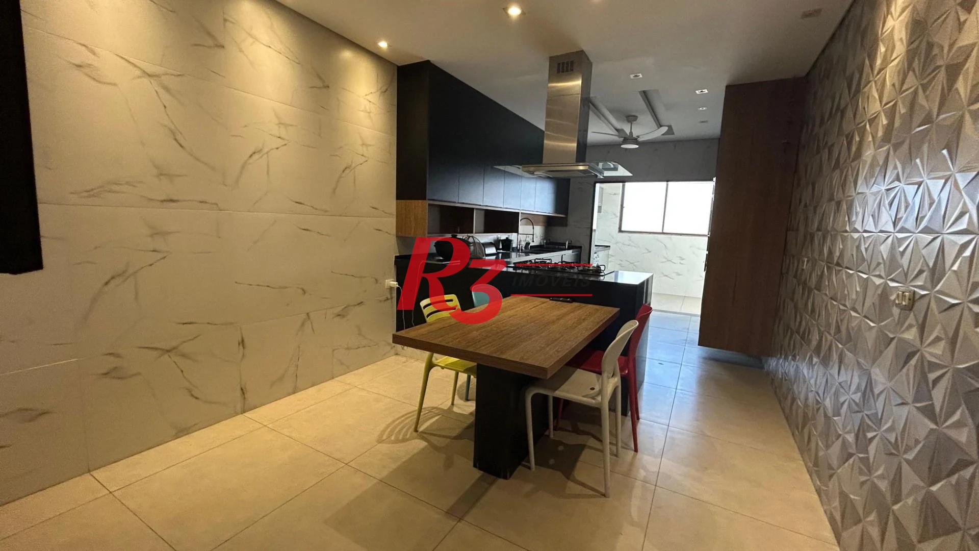 Cobertura com 3 dormitórios à venda, 275 m² por R$ 1.600.000,00 - Embaré - Santos/SP