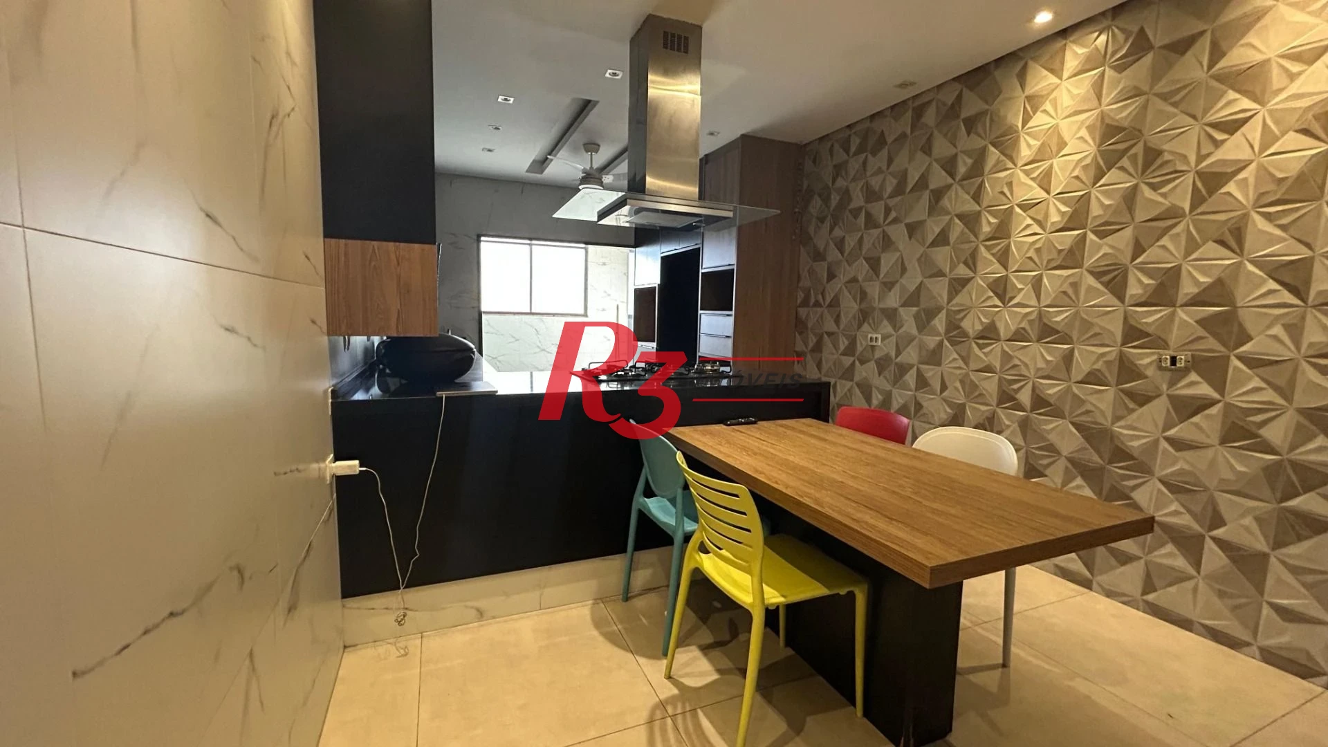 Cobertura com 3 dormitórios à venda, 275 m² por R$ 1.600.000,00 - Embaré - Santos/SP