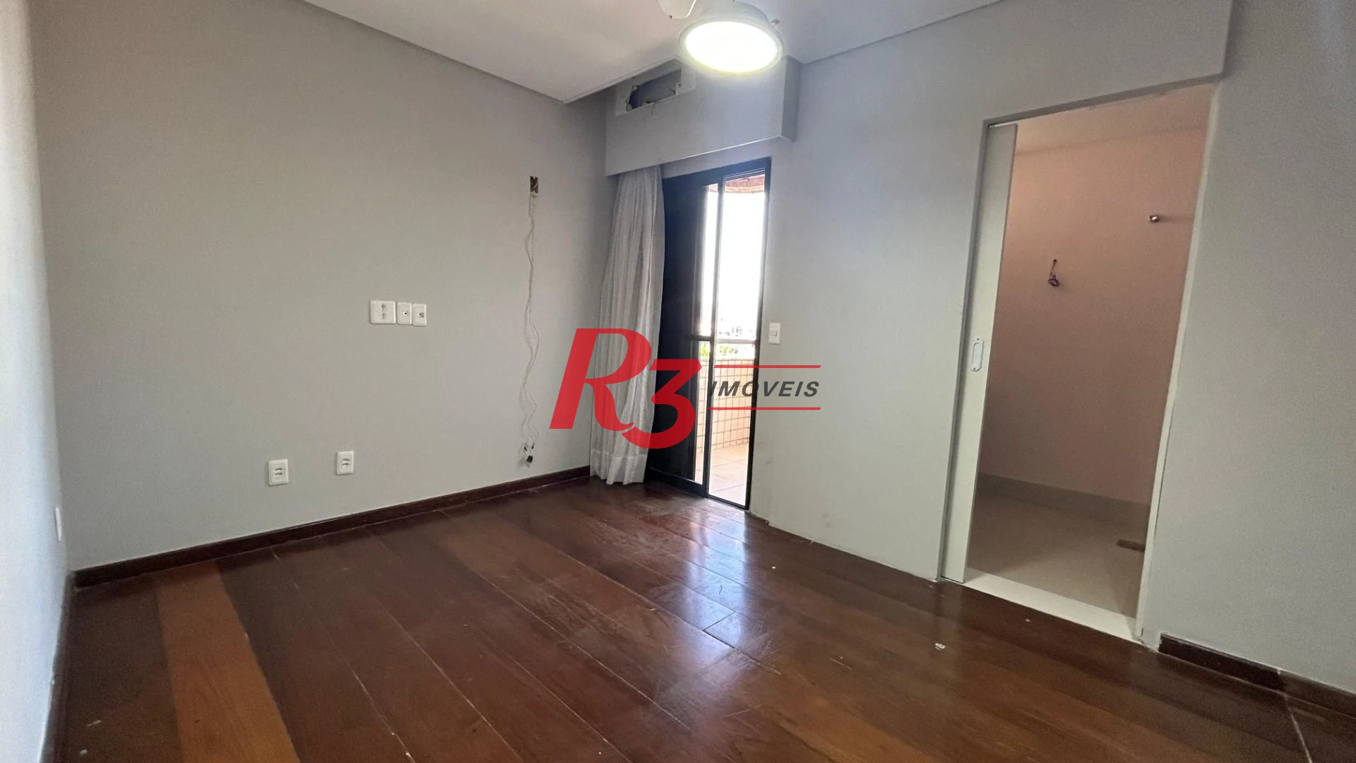 Cobertura com 3 dormitórios à venda, 275 m² por R$ 1.600.000,00 - Embaré - Santos/SP
