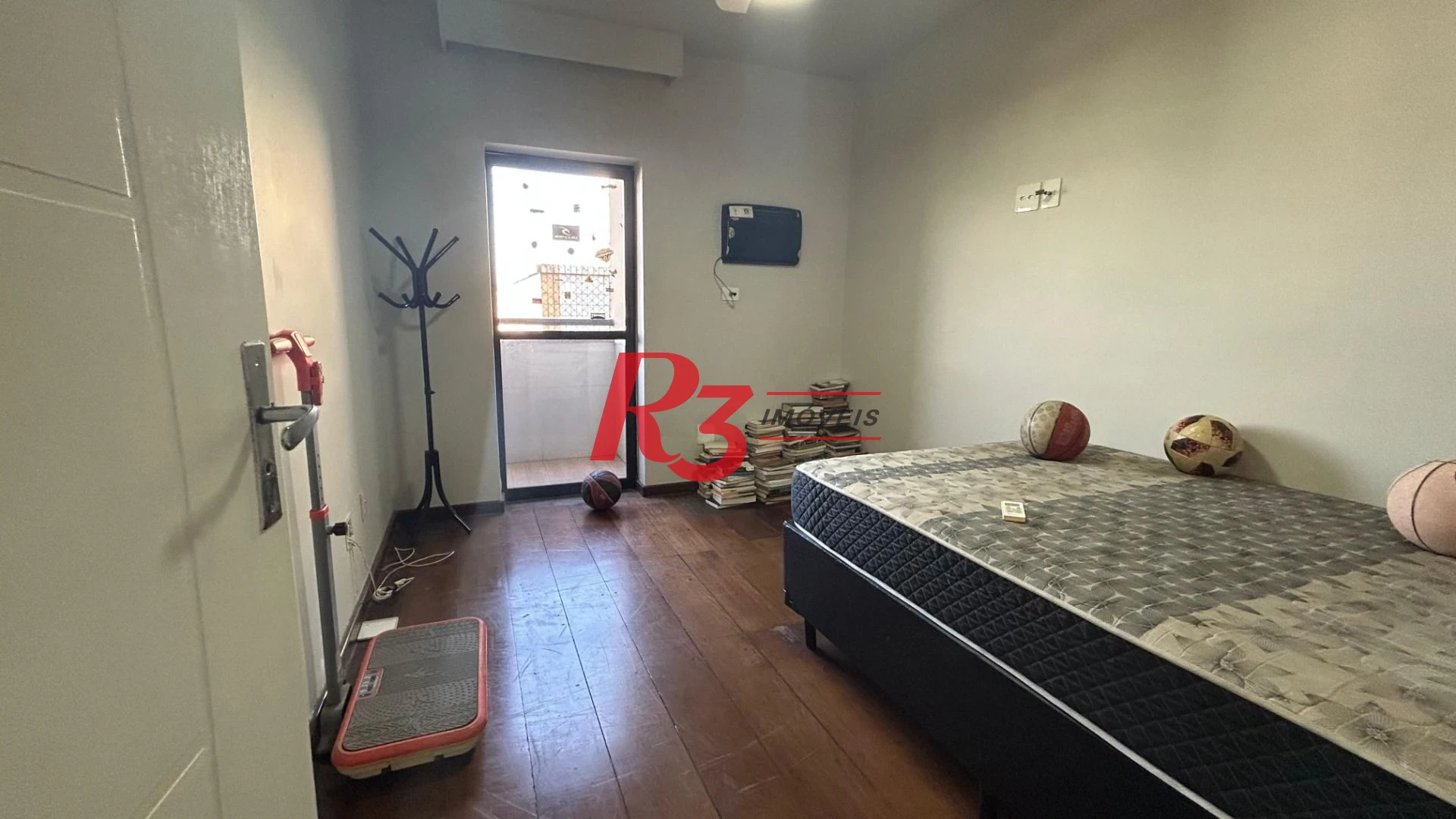 Cobertura com 3 dormitórios à venda, 275 m² por R$ 1.600.000,00 - Embaré - Santos/SP