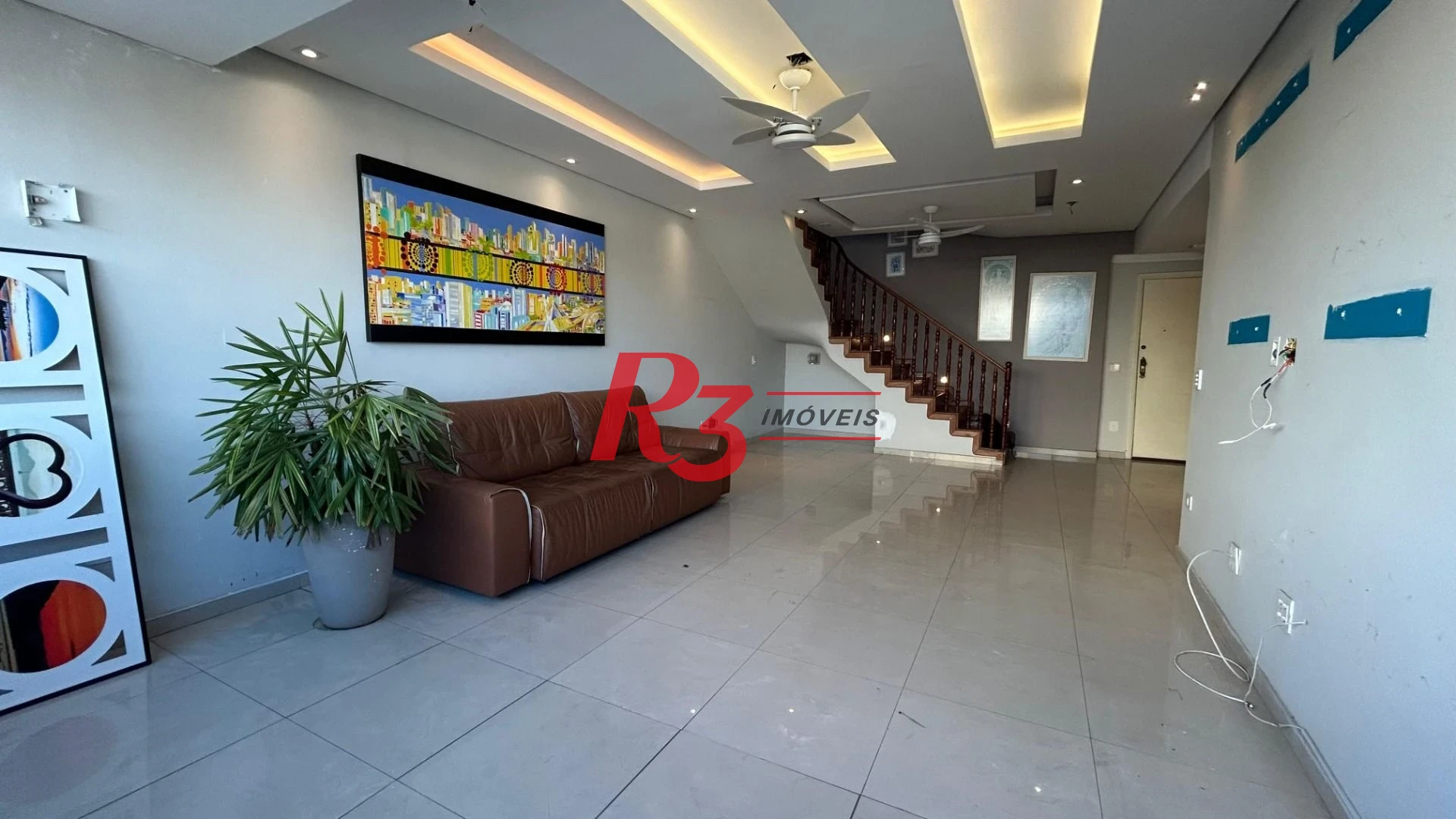 Cobertura com 3 dormitórios à venda, 275 m² por R$ 1.600.000,00 - Embaré - Santos/SP