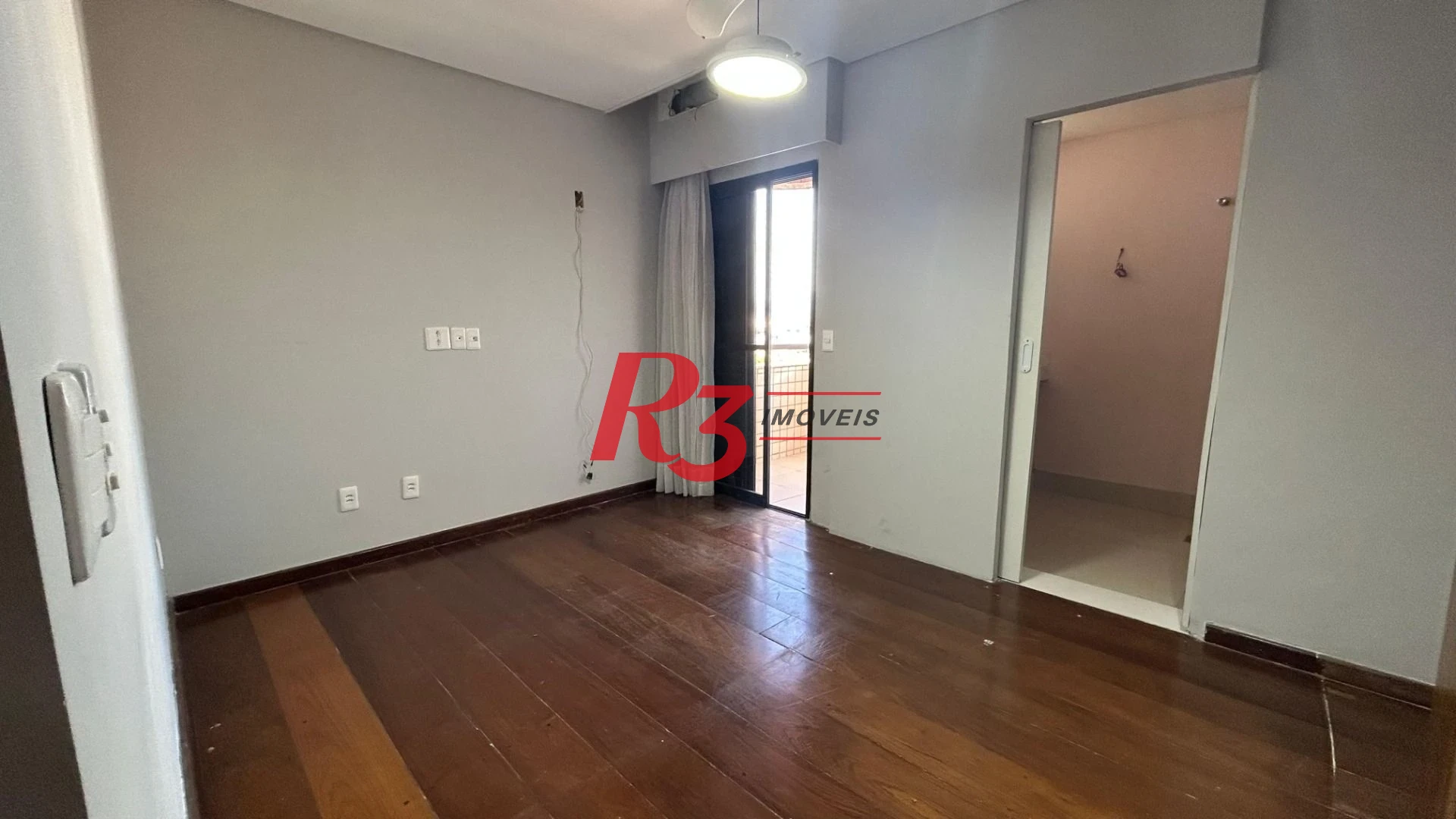 Cobertura com 3 dormitórios à venda, 275 m² por R$ 1.600.000,00 - Embaré - Santos/SP