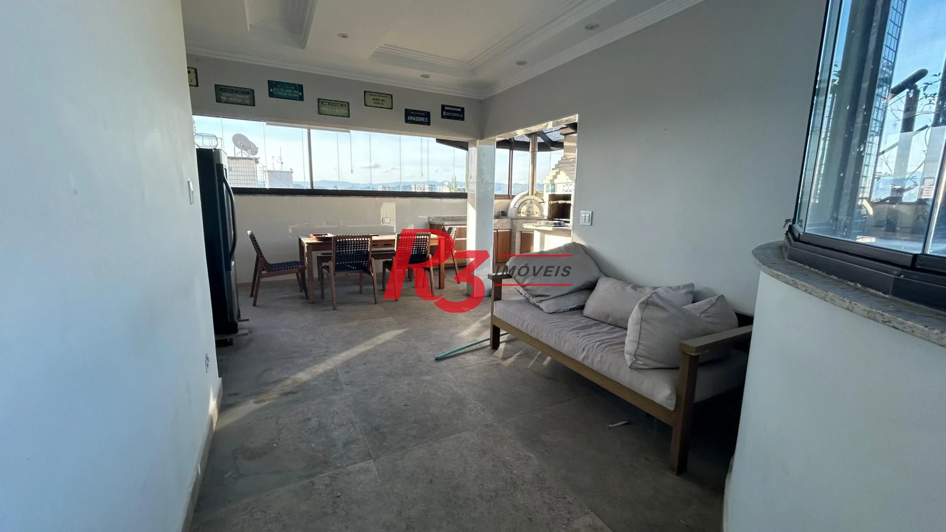 Cobertura com 3 dormitórios à venda, 275 m² por R$ 1.600.000,00 - Embaré - Santos/SP