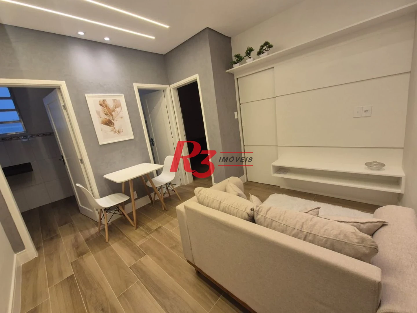 Apartamento com 2 dormitórios à venda, 55 m² por R$ 470.000,00 - Boqueirão - Santos/SP