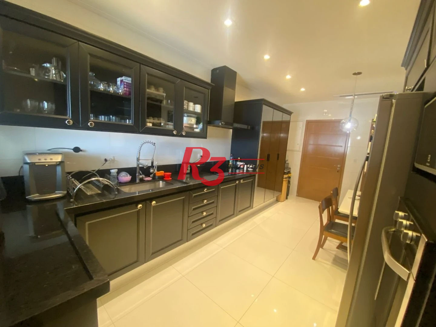 Apartamento Garden com 2 dormitórios à venda, 270 m² por R$ 2.600.000,00 - Embaré - Santos/SP