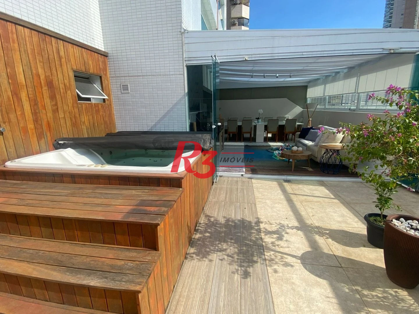 Apartamento Garden com 2 dormitórios à venda, 270 m² por R$ 2.600.000,00 - Embaré - Santos/SP