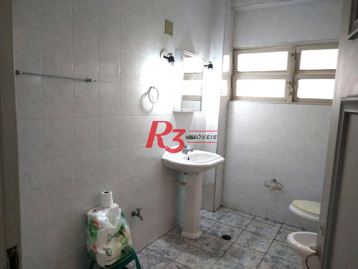 Apartamento com 2 dormitórios à venda, 114 m² por R$ 550.000,00 - Boqueirão - Santos/SP