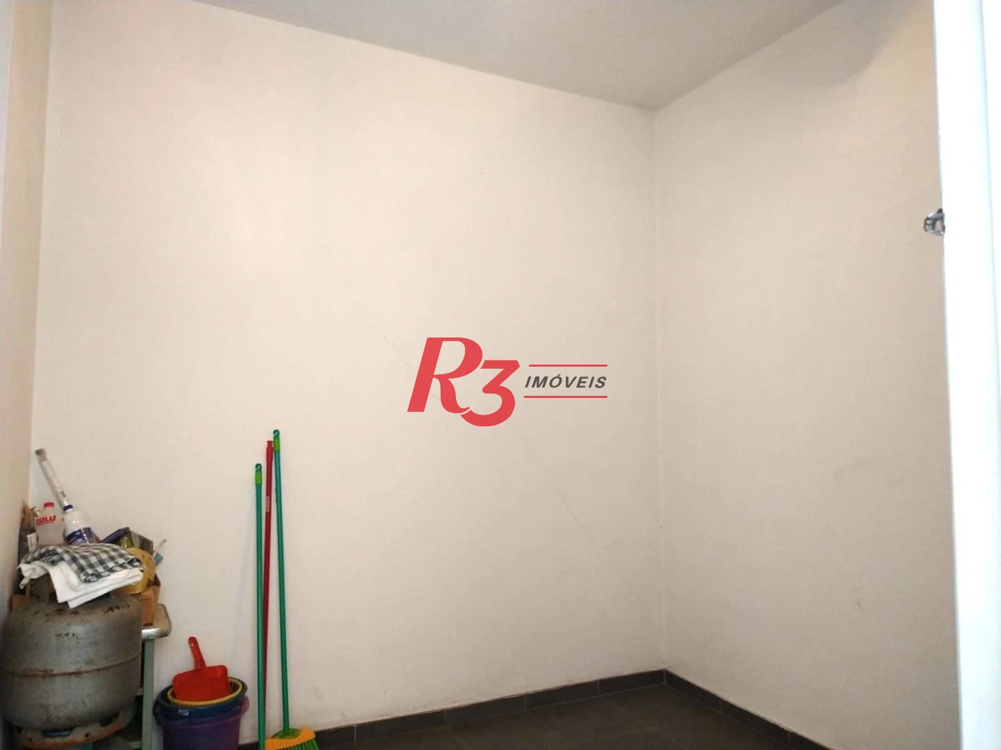 Apartamento com 2 dormitórios à venda, 114 m² por R$ 550.000,00 - Boqueirão - Santos/SP