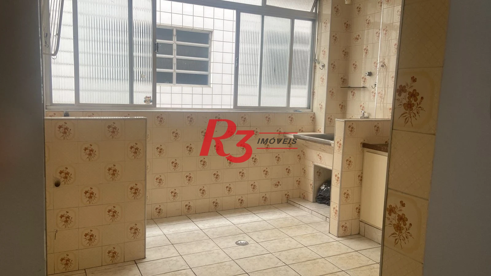 Apartamento com 2 dormitórios à venda, 80 m² por R$ 325.000,00 - Vila Belmiro - Santos/SP
