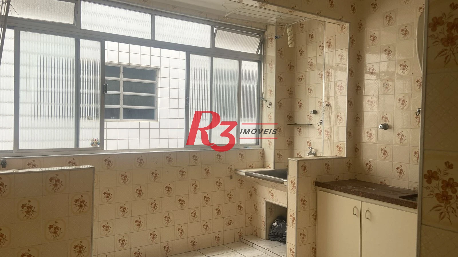 Apartamento com 2 dormitórios à venda, 80 m² por R$ 325.000,00 - Vila Belmiro - Santos/SP