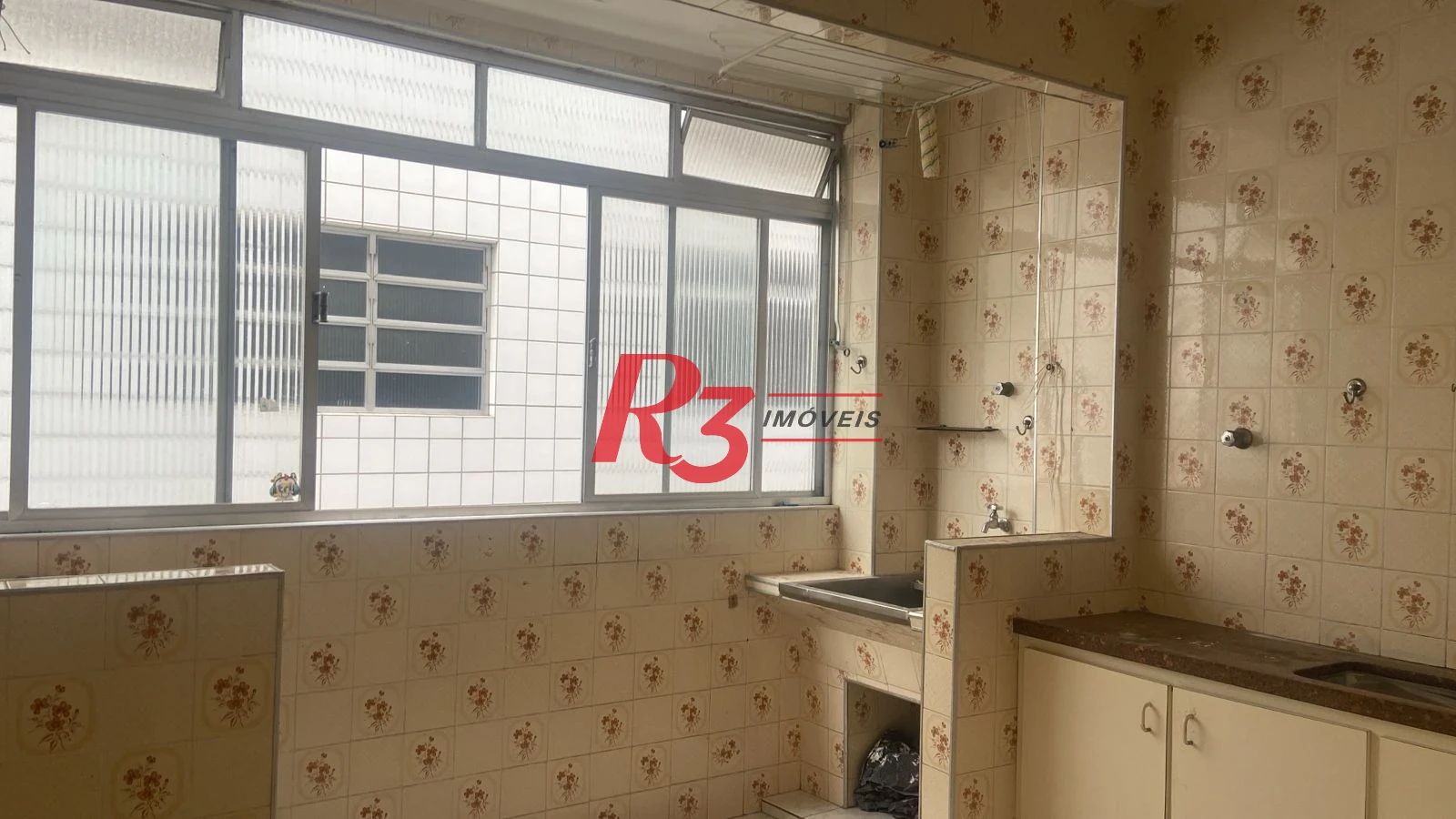 Apartamento com 2 dormitórios à venda, 80 m² por R$ 325.000,00 - Vila Belmiro - Santos/SP