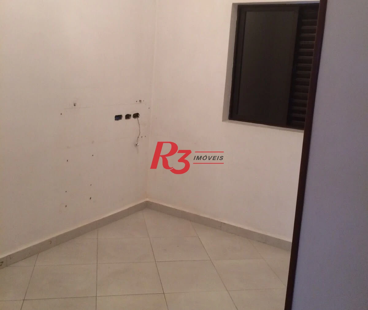 Casa com 5 dormitórios, 270 m² - venda por R$ 2.075.000,00 ou aluguel por R$ 11.500,00/mês - Ponta da Praia - Santos/SP