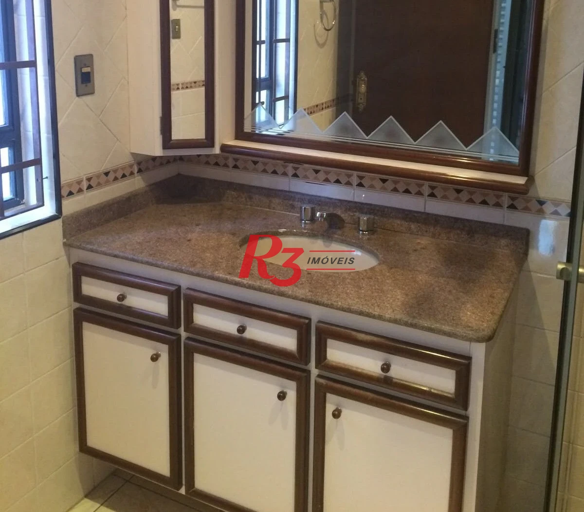Casa com 5 dormitórios, 270 m² - venda por R$ 2.075.000,00 ou aluguel por R$ 11.500,00/mês - Ponta da Praia - Santos/SP