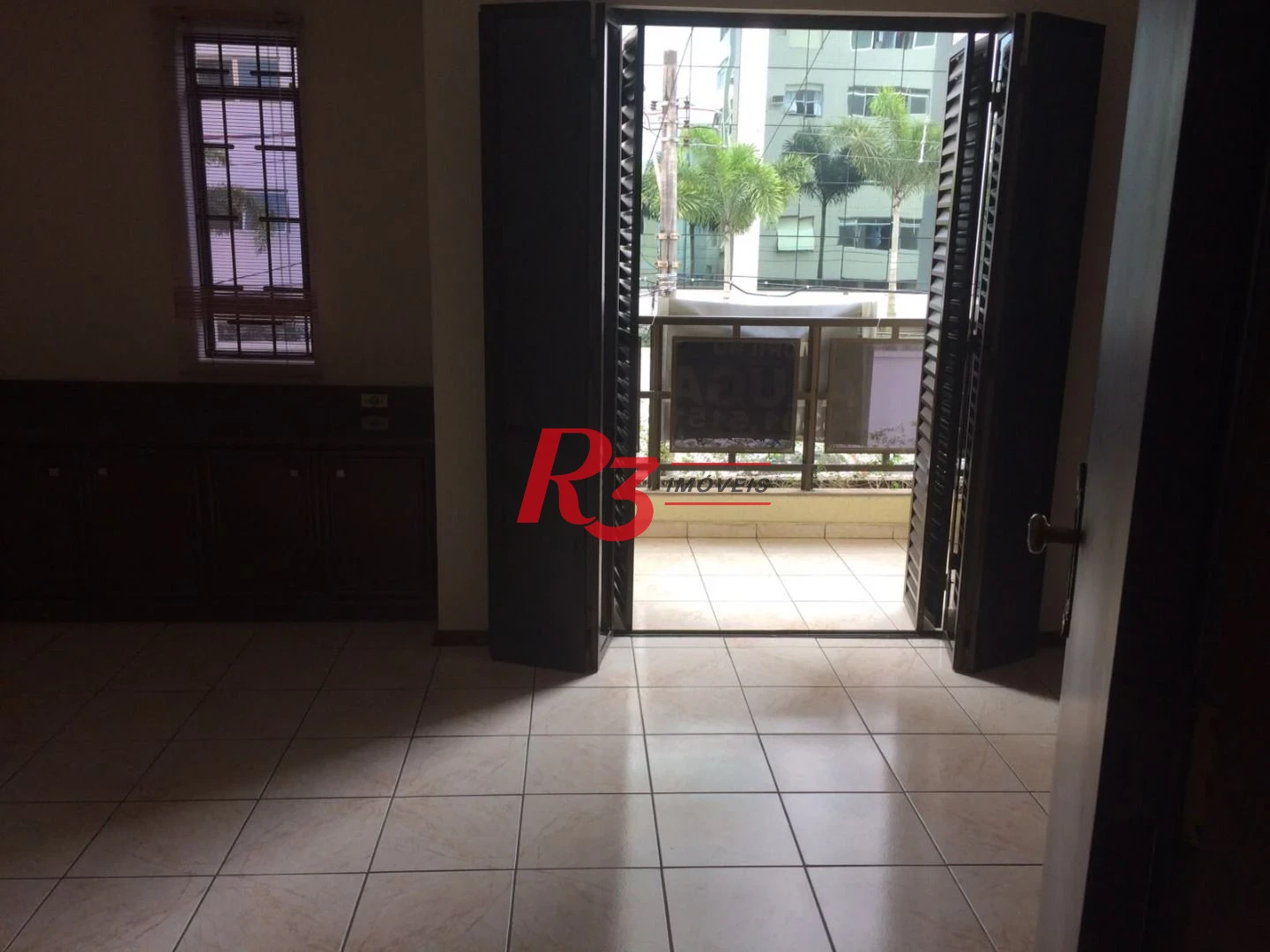 Casa com 5 dormitórios, 270 m² - venda por R$ 2.075.000,00 ou aluguel por R$ 11.500,00/mês - Ponta da Praia - Santos/SP