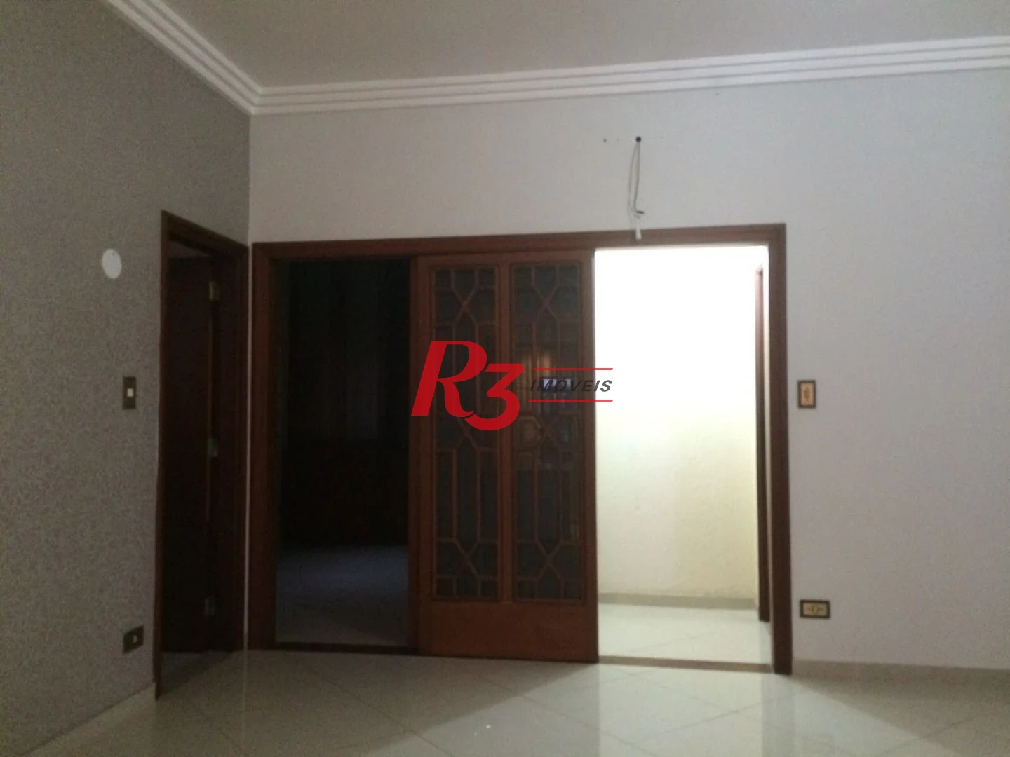 Casa com 5 dormitórios, 270 m² - venda por R$ 2.075.000,00 ou aluguel por R$ 11.500,00/mês - Ponta da Praia - Santos/SP