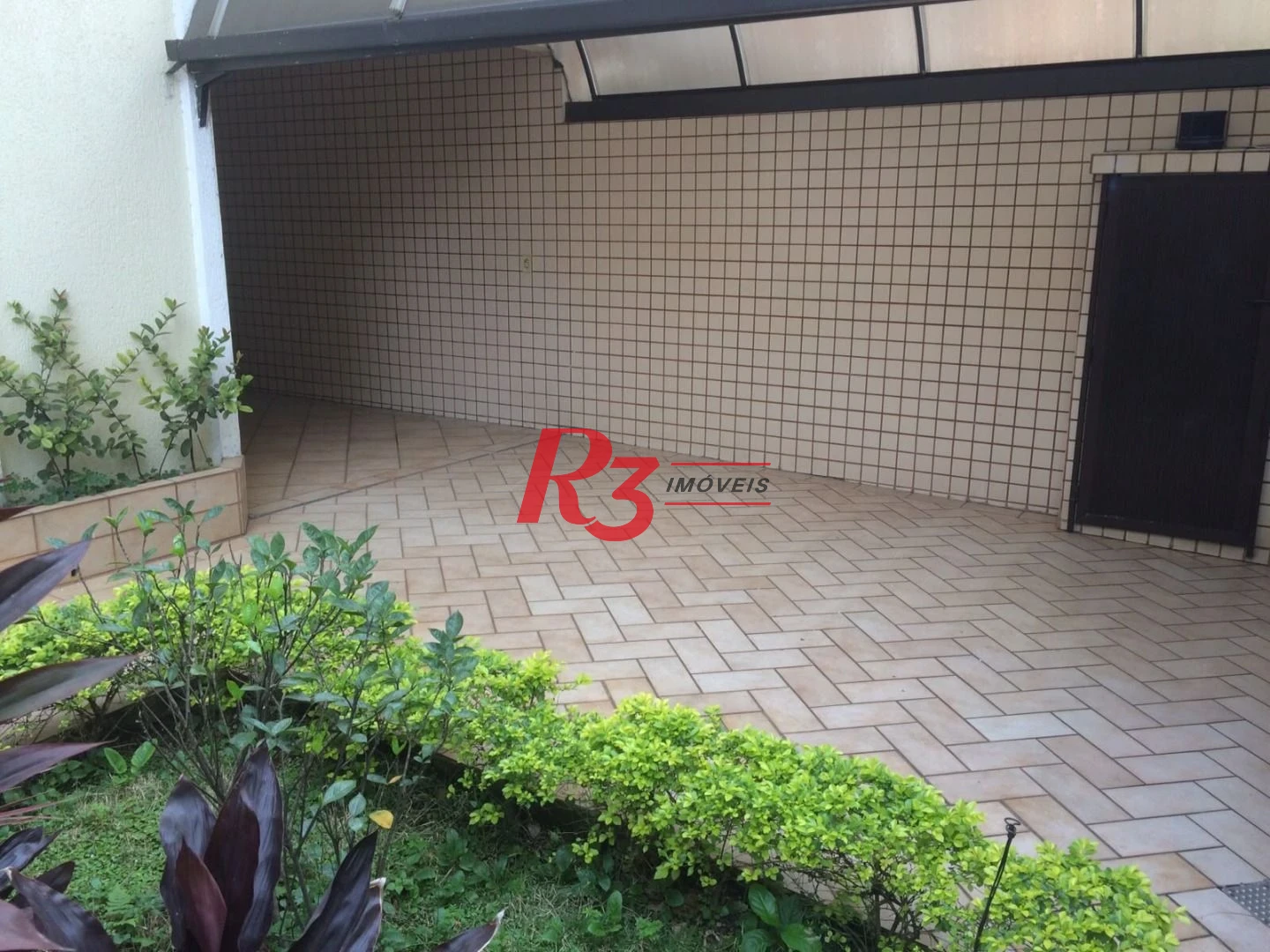 Casa com 5 dormitórios, 270 m² - venda por R$ 2.075.000,00 ou aluguel por R$ 11.500,00/mês - Ponta da Praia - Santos/SP