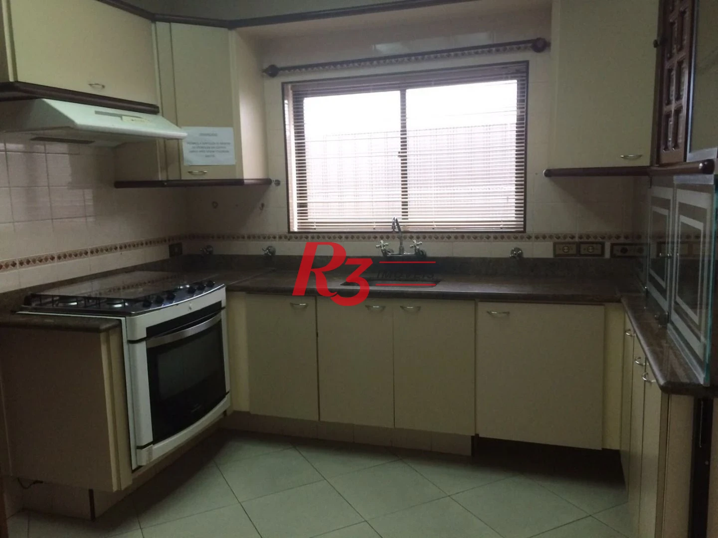 Casa com 5 dormitórios, 270 m² - venda por R$ 2.075.000,00 ou aluguel por R$ 11.500,00/mês - Ponta da Praia - Santos/SP