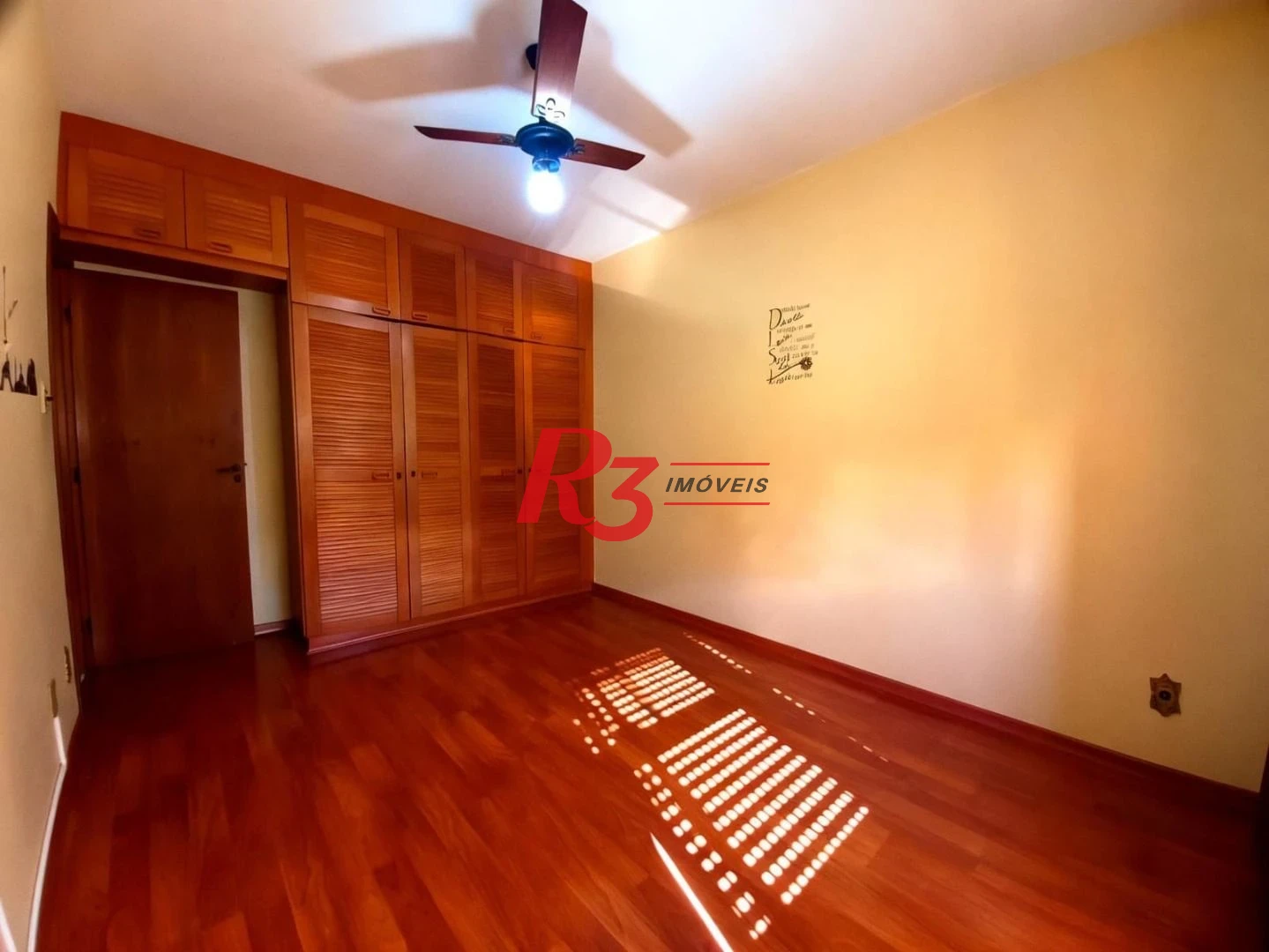 Apartamento com 3 dormitórios à venda, 120 m² por R$ 605.000,00 - Marapé - Santos/SP