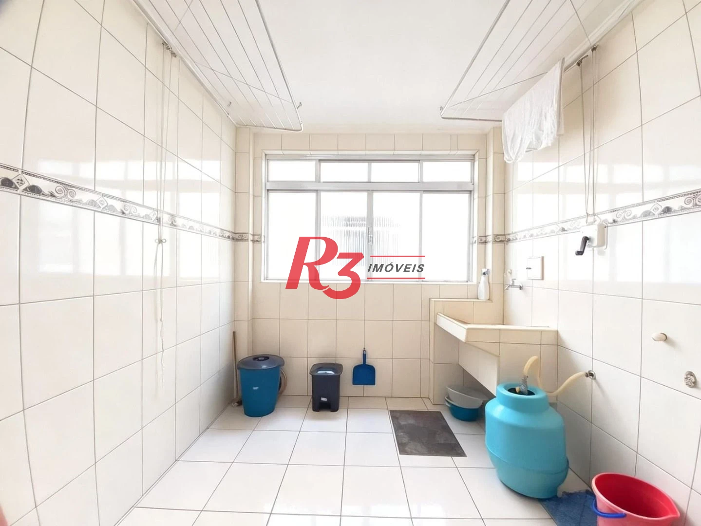 Apartamento com 3 dormitórios à venda, 120 m² por R$ 605.000,00 - Marapé - Santos/SP