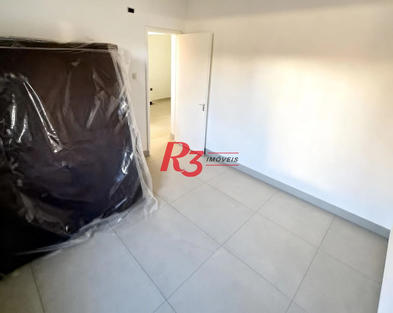 Apartamento com 2 dormitórios à venda, 60 m² por R$ 360.000,00 - Embaré - Santos/SP