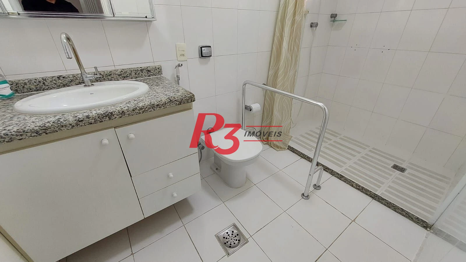 Apartamento para Locação no Boqueirão – Santos/SP