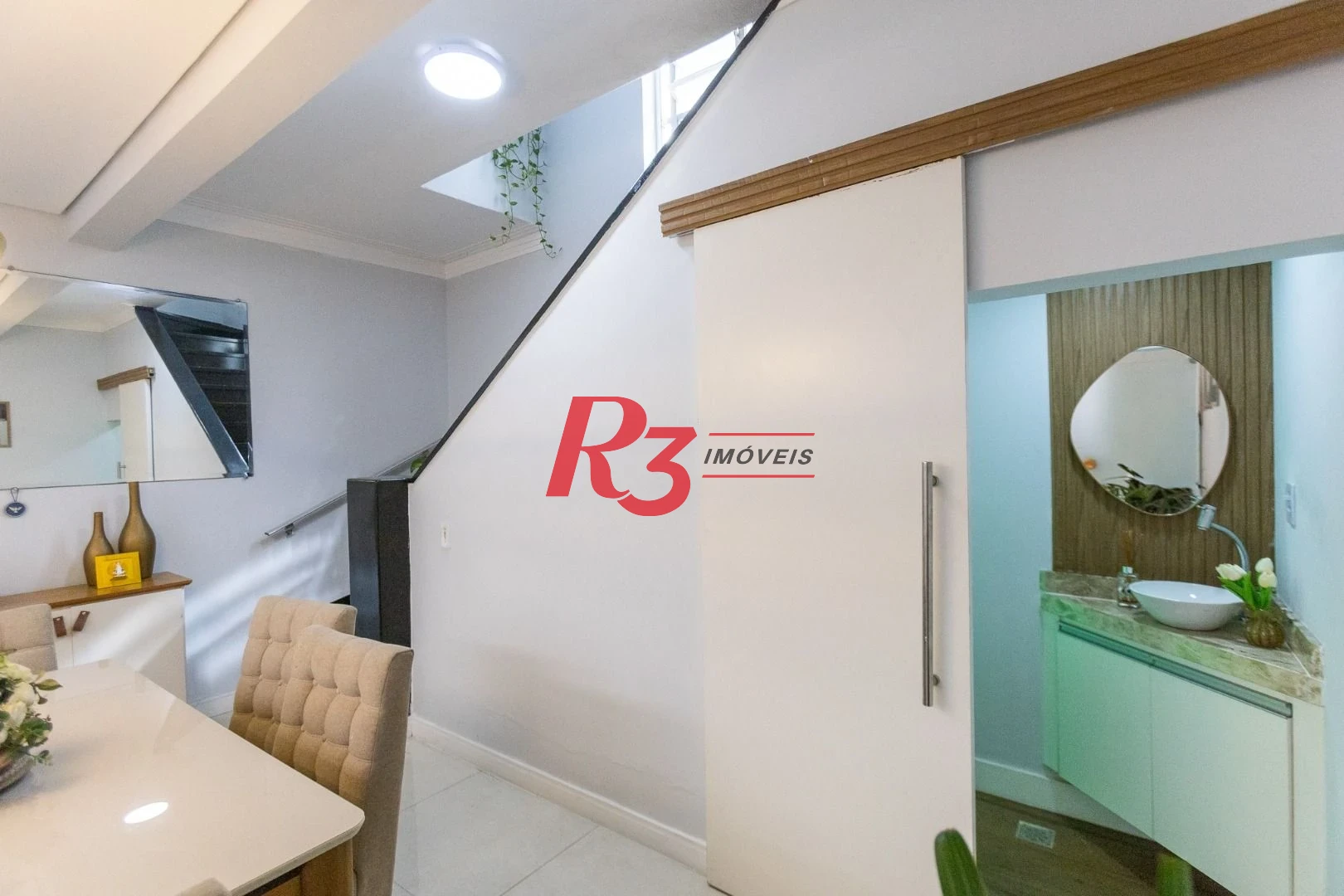 Sobrado com 3 dormitórios, 154 m² - venda por R$ 2.400.000,00 ou aluguel por R$ 15.570,38/mês - Boqueirão - Santos/SP