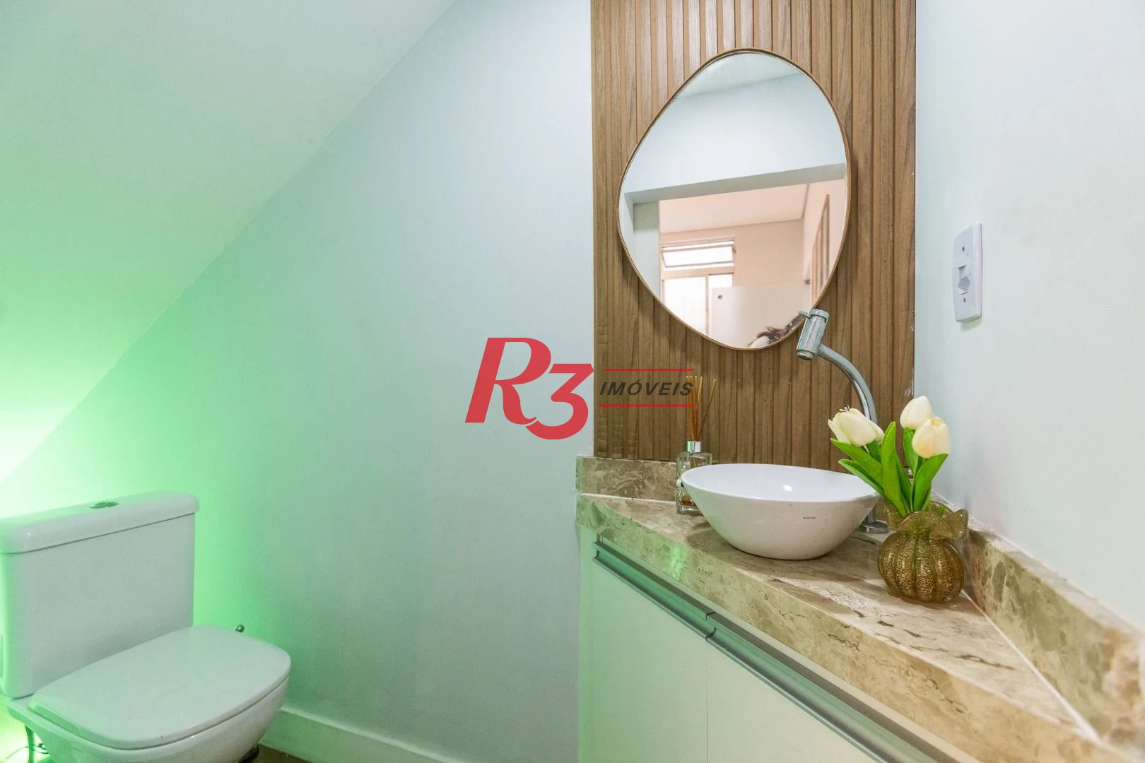 Sobrado com 3 dormitórios, 154 m² - venda por R$ 2.400.000,00 ou aluguel por R$ 15.570,38/mês - Boqueirão - Santos/SP