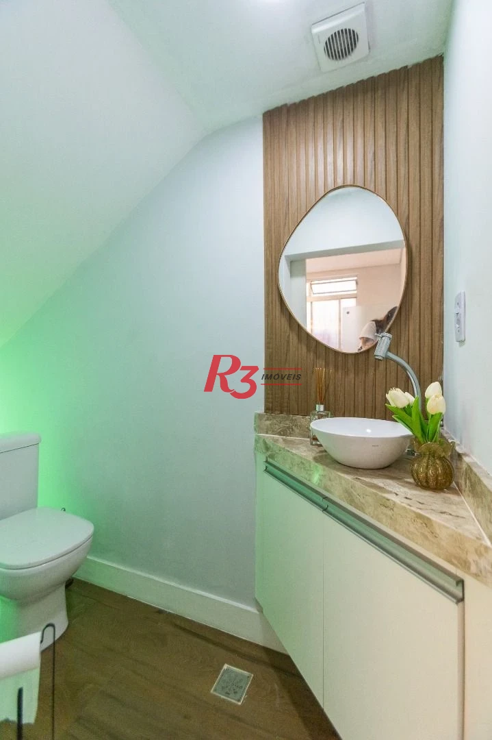 Sobrado com 3 dormitórios, 154 m² - venda por R$ 2.400.000,00 ou aluguel por R$ 15.570,38/mês - Boqueirão - Santos/SP