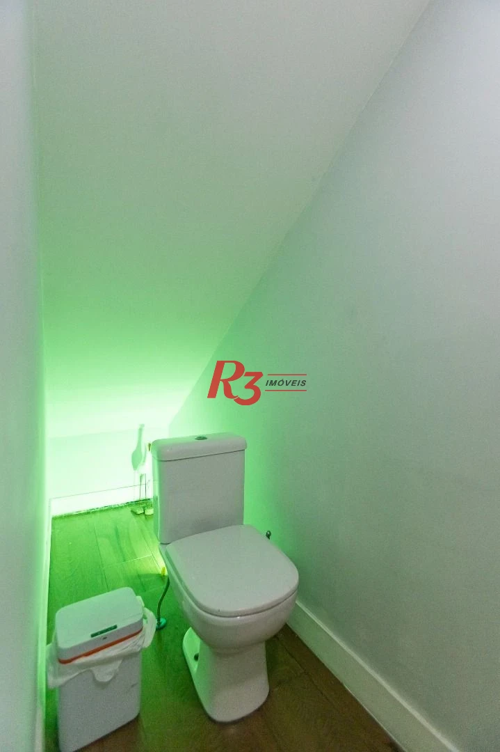 Sobrado com 3 dormitórios, 154 m² - venda por R$ 2.400.000,00 ou aluguel por R$ 15.570,38/mês - Boqueirão - Santos/SP