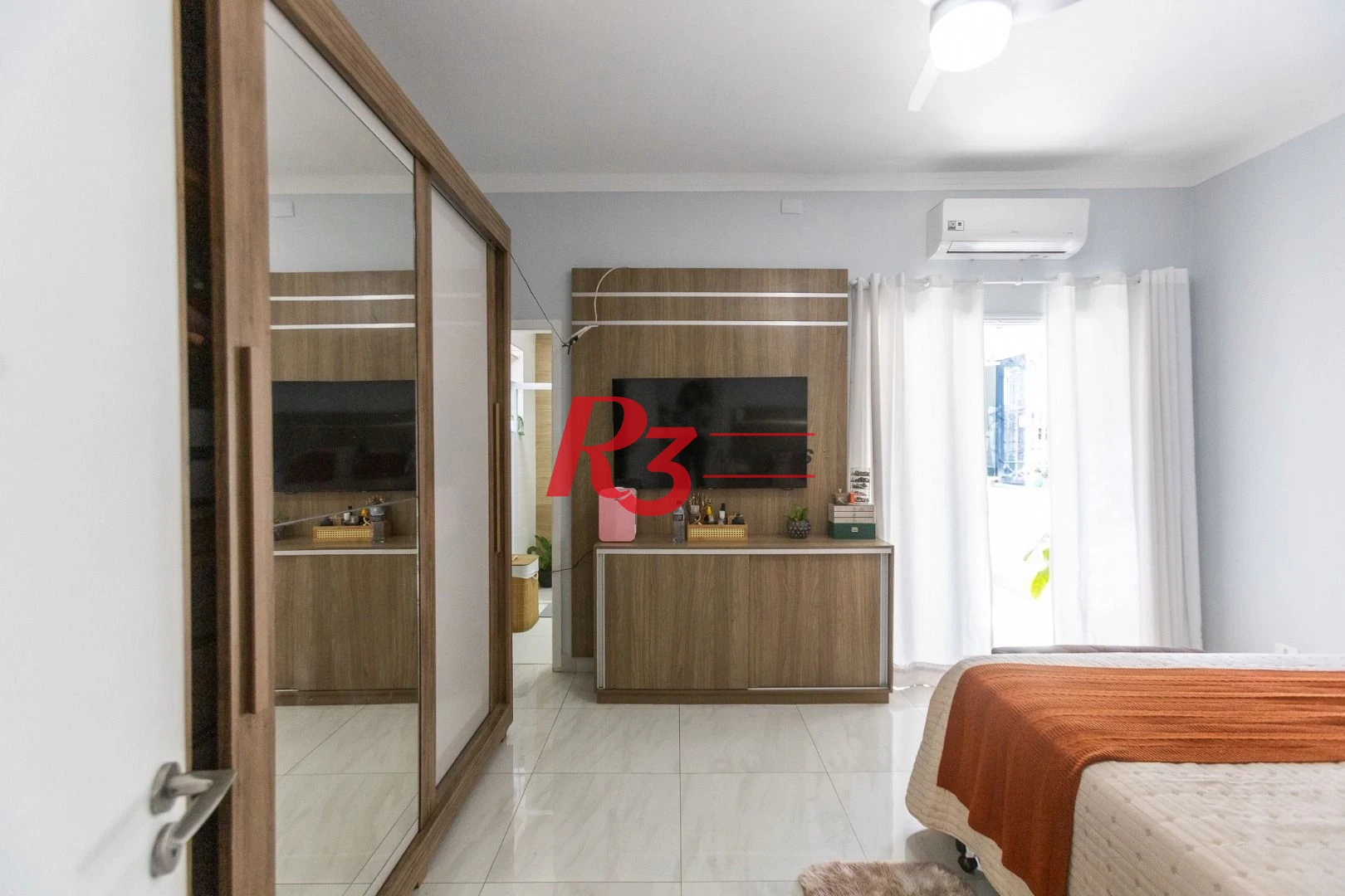 Sobrado com 3 dormitórios, 154 m² - venda por R$ 2.400.000,00 ou aluguel por R$ 15.570,38/mês - Boqueirão - Santos/SP