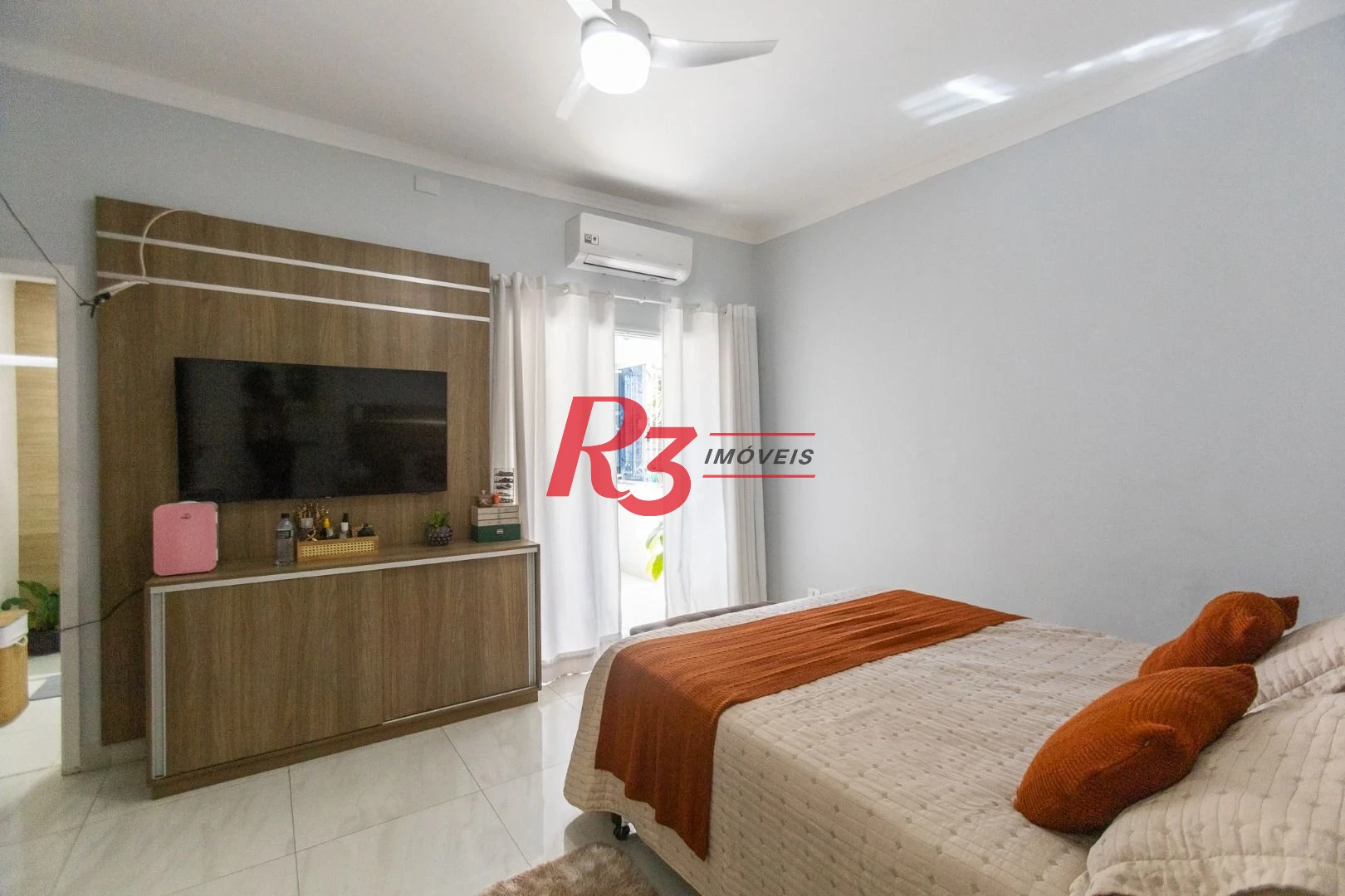 Sobrado com 3 dormitórios, 154 m² - venda por R$ 2.400.000,00 ou aluguel por R$ 15.570,38/mês - Boqueirão - Santos/SP