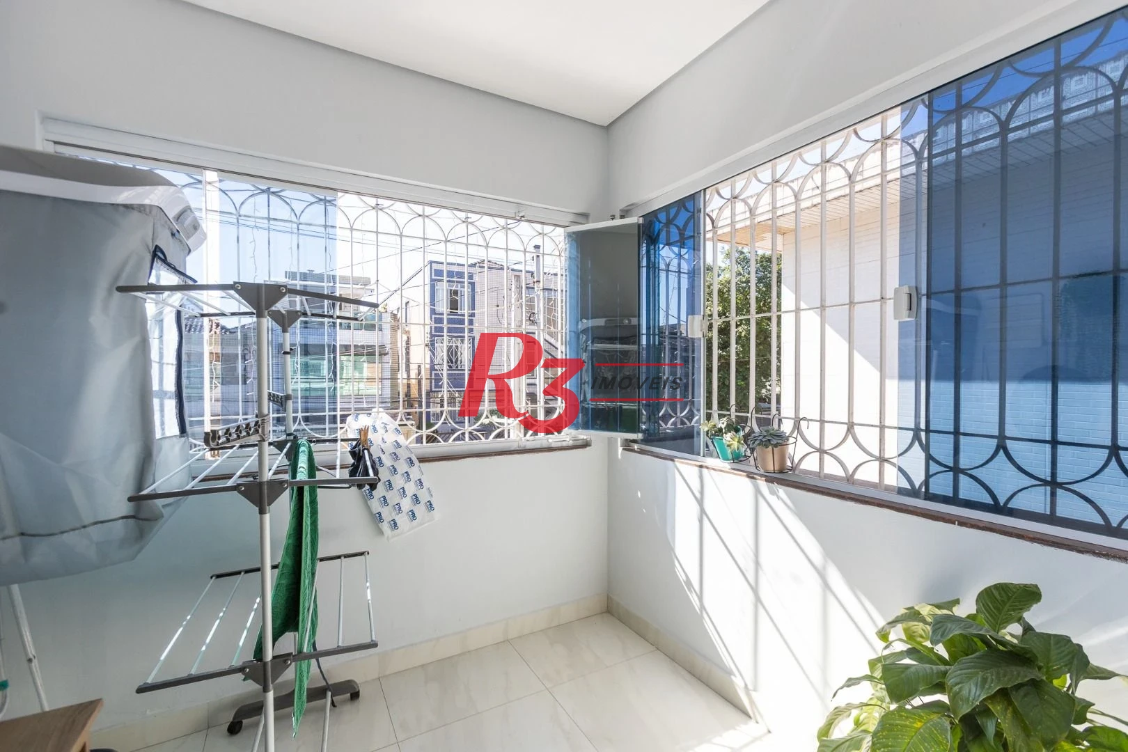 Sobrado com 3 dormitórios, 154 m² - venda por R$ 2.400.000,00 ou aluguel por R$ 15.570,38/mês - Boqueirão - Santos/SP