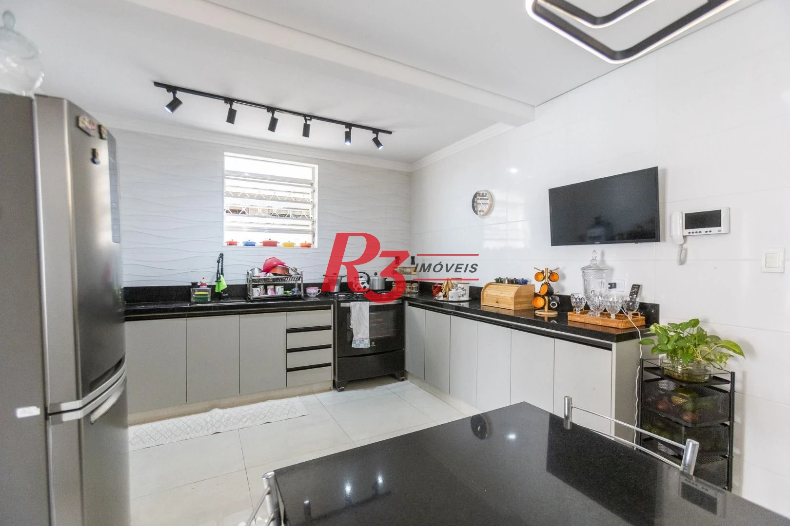 Sobrado com 3 dormitórios, 154 m² - venda por R$ 2.400.000,00 ou aluguel por R$ 15.570,38/mês - Boqueirão - Santos/SP