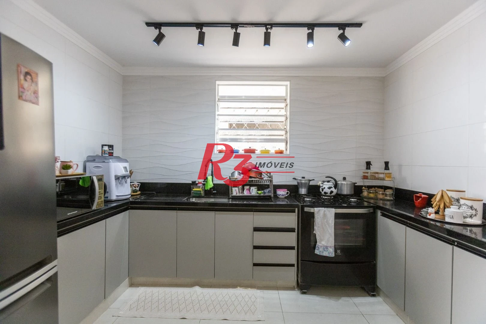 Sobrado com 3 dormitórios, 154 m² - venda por R$ 2.400.000,00 ou aluguel por R$ 15.570,38/mês - Boqueirão - Santos/SP