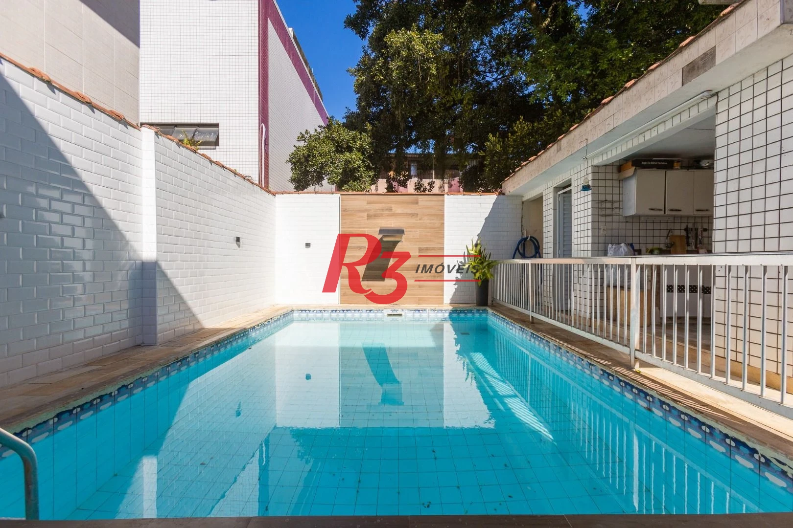 Sobrado com 3 dormitórios, 154 m² - venda por R$ 2.400.000,00 ou aluguel por R$ 15.570,38/mês - Boqueirão - Santos/SP