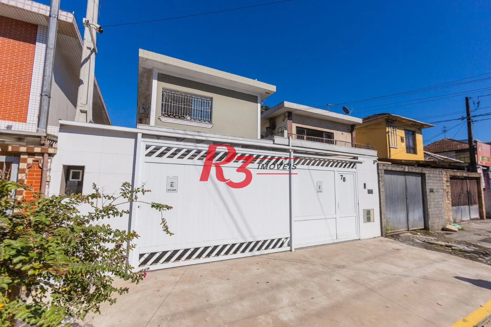 Sobrado com 3 dormitórios, 154 m² - venda por R$ 2.400.000,00 ou aluguel por R$ 15.570,38/mês - Boqueirão - Santos/SP