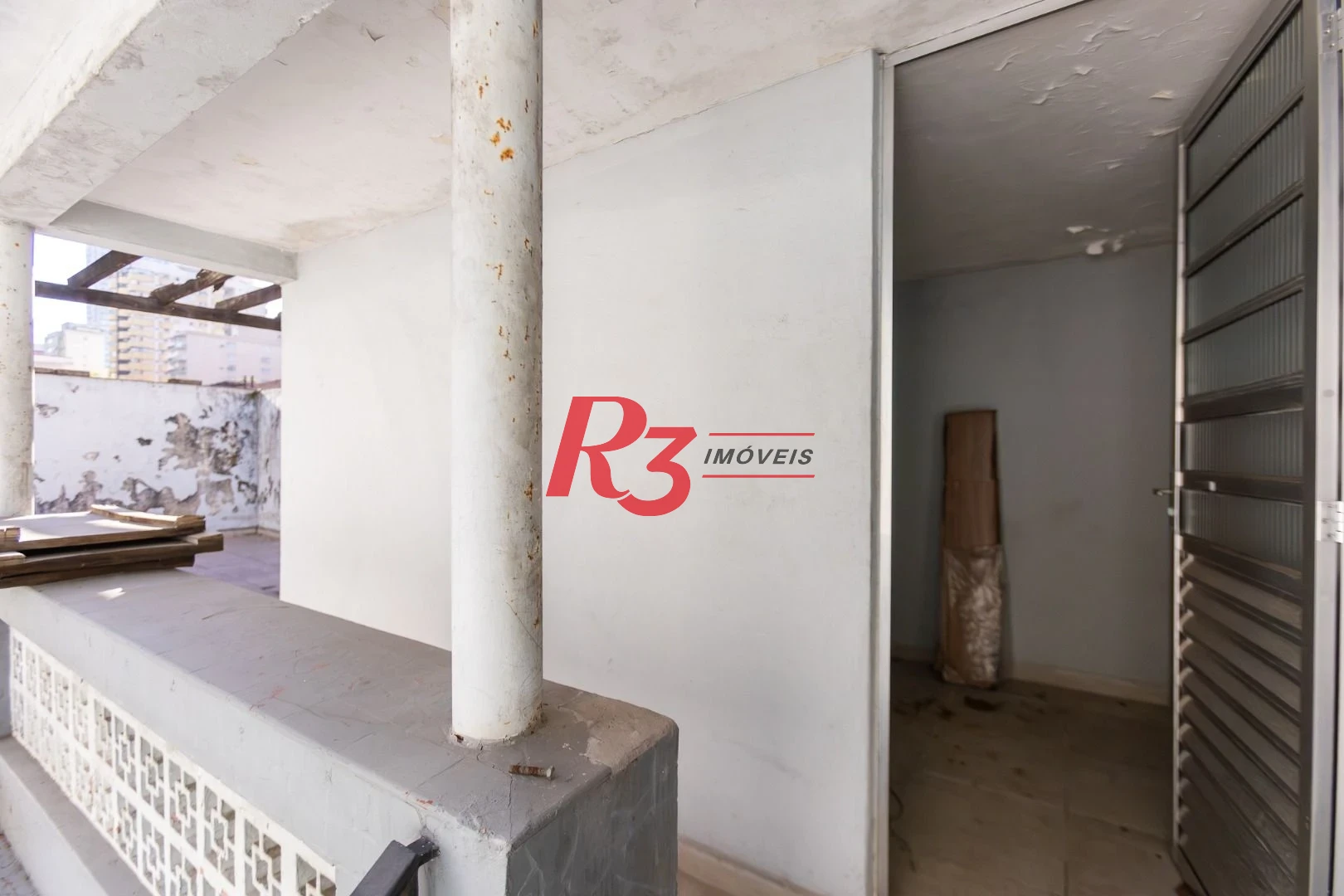 Sobrado com 3 dormitórios para alugar, 200 m² por R$ 15.000,01/mês - Gonzaga - Santos/SP