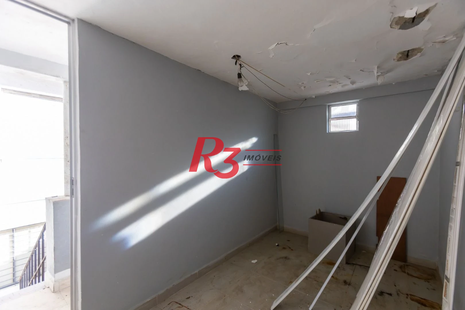 Sobrado com 3 dormitórios para alugar, 200 m² por R$ 15.000,01/mês - Gonzaga - Santos/SP