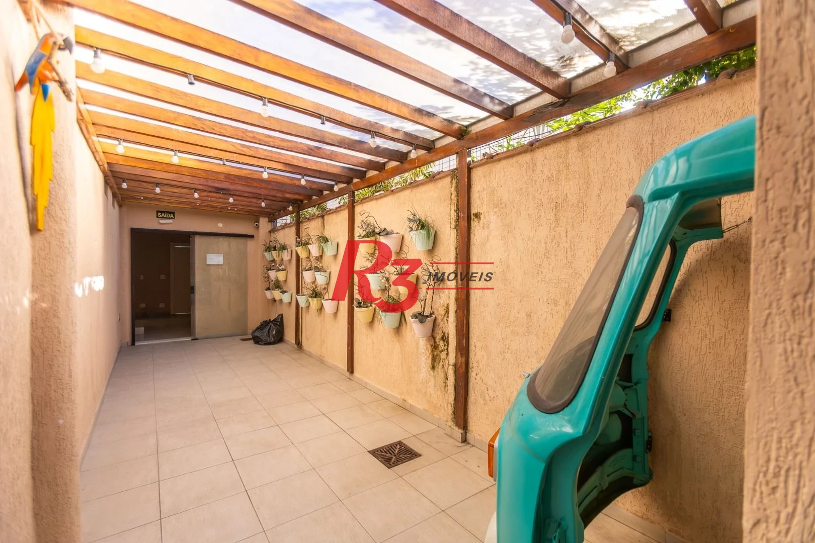 Sobrado com 3 dormitórios para alugar, 200 m² por R$ 15.000,01/mês - Gonzaga - Santos/SP