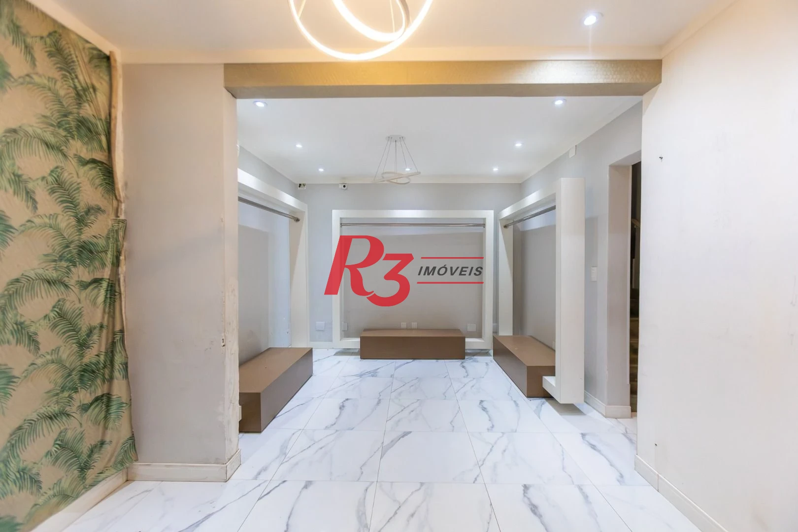 Sobrado com 3 dormitórios para alugar, 200 m² por R$ 15.000,01/mês - Gonzaga - Santos/SP