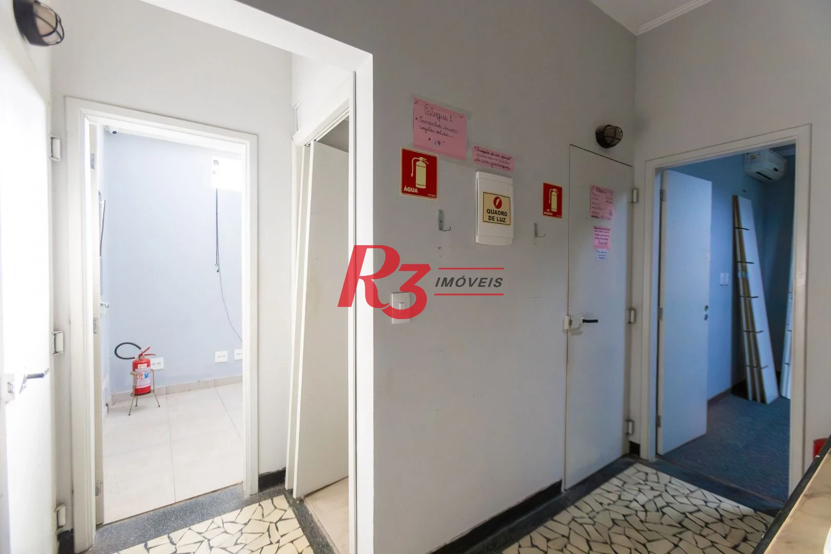 Sobrado com 3 dormitórios para alugar, 200 m² por R$ 15.000,01/mês - Gonzaga - Santos/SP